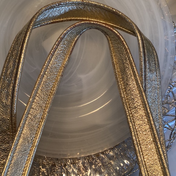 Coach - Picture 7 of 16